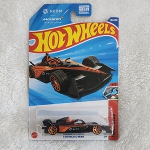 🏎️⚡Hot Wheels McLaren Formula E GEN 3 Car, Black & Orange, NWT formula 1 racing